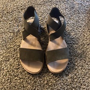 Sorel Womens Ella Sandal Olive Green, size 7.5